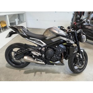 TRIUMPH 765 STREET TRIPLE R 2004